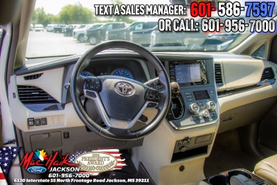 2019 Toyota Sienna XLE 8 Passenger