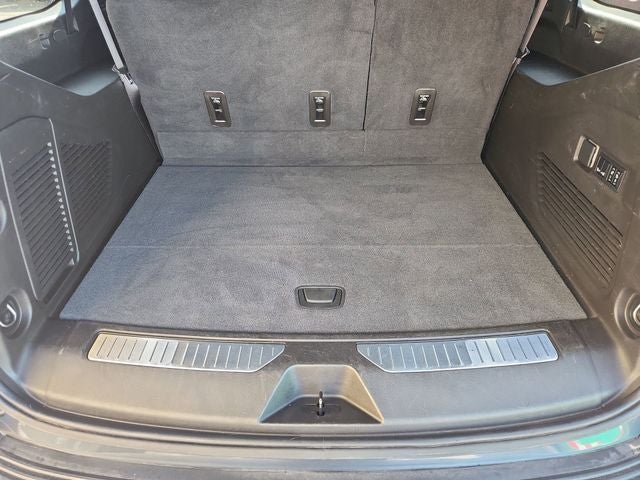 2021 Chevrolet Suburban RST