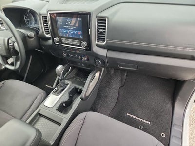 2023 Nissan Frontier SV