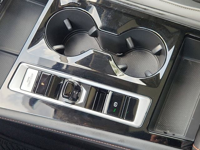 2024 Volkswagen Atlas 2.0T Peak Edition SE w/Technology