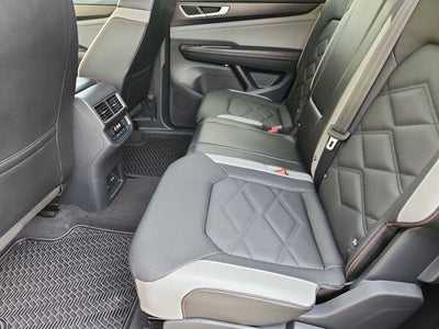 2024 Volkswagen Atlas 2.0T Peak Edition SE w/Technology