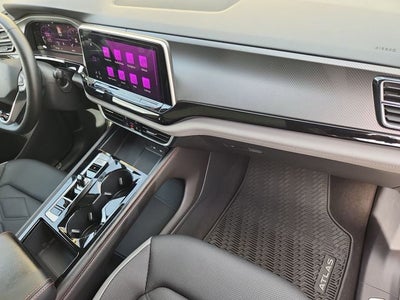 2024 Volkswagen Atlas 2.0T Peak Edition SE w/Technology