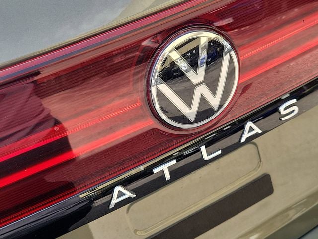 2024 Volkswagen Atlas 2.0T Peak Edition SE w/Technology