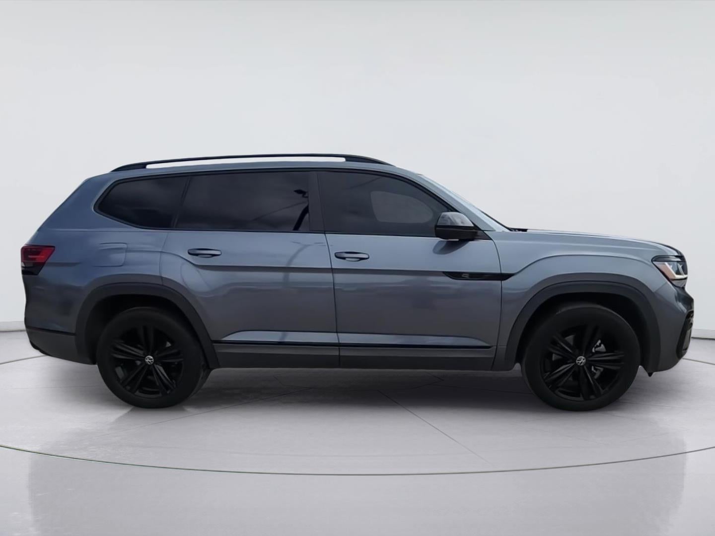 2023 Volkswagen Atlas 3.6L V6 SEL R-Line