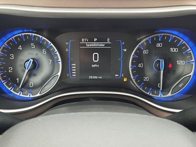2024 Chrysler Voyager LX