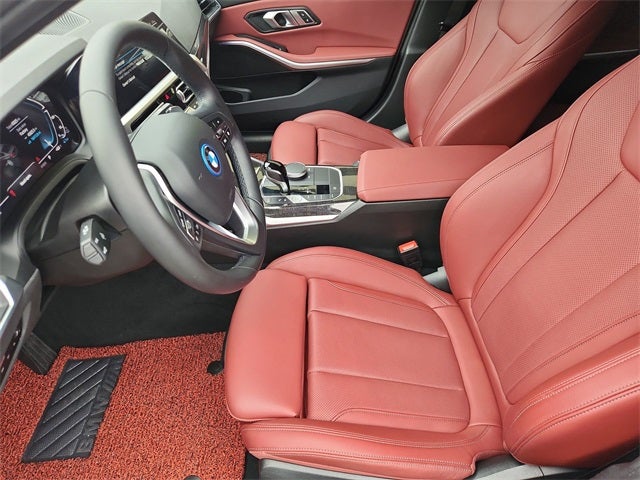 2022 BMW 3 Series 330e iPerformance