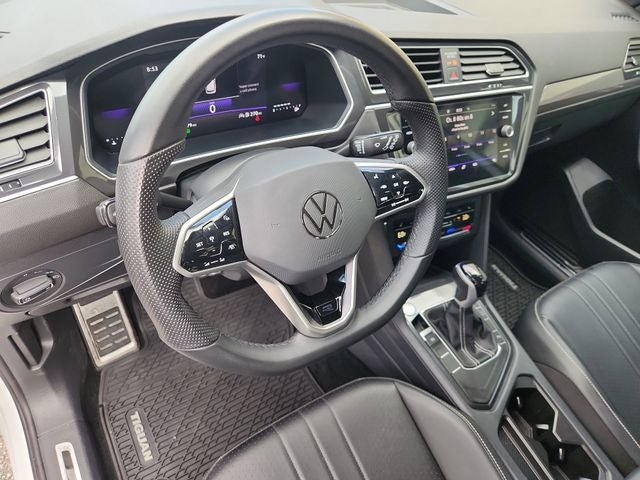 2024 Volkswagen Tiguan 2.0T SE R-Line Black