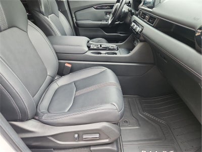 2023 Honda Pilot Touring