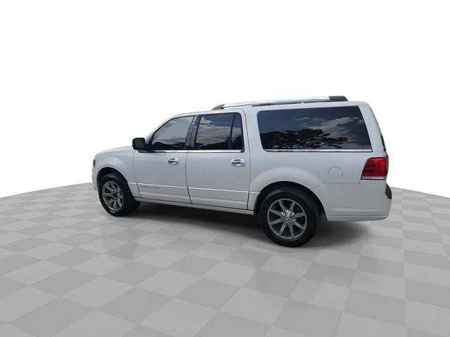 2015 Lincoln Navigator L Base