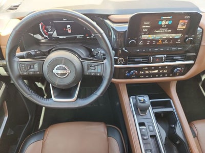 2024 Nissan Pathfinder Platinum