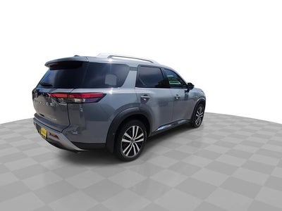 2024 Nissan Pathfinder Platinum