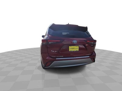 2024 Toyota Highlander Hybrid Platinum