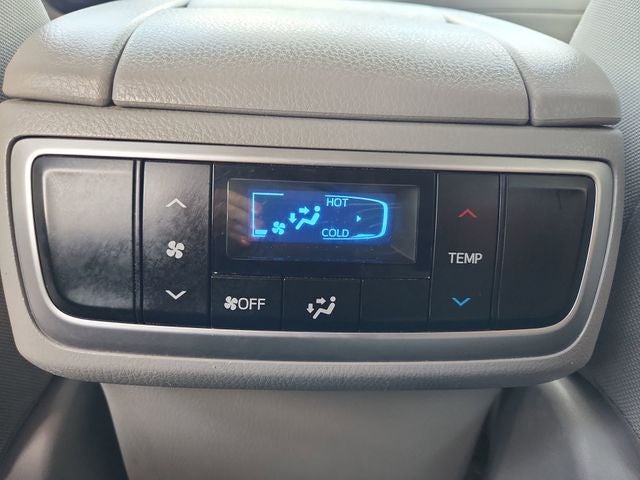 2016 Toyota Highlander LE