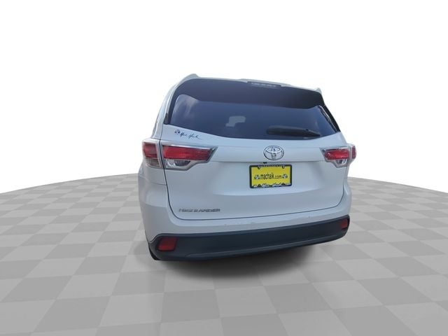 2016 Toyota Highlander LE