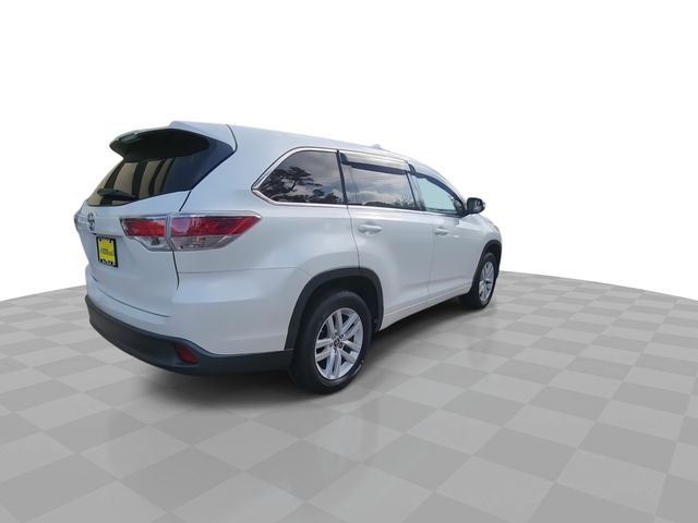 2016 Toyota Highlander LE