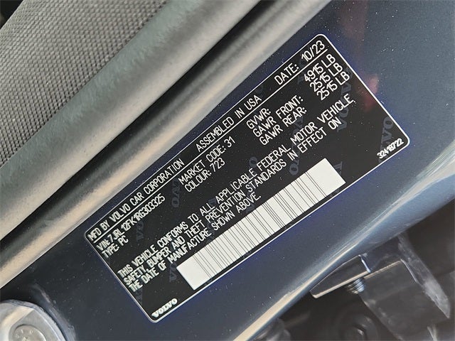 2024 Volvo S60 B5 Core Dark Theme