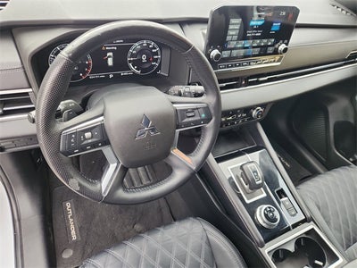 2023 Mitsubishi Outlander SEL Black Edition