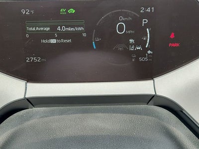 2025 Toyota Prius Plug-In Hybrid SE