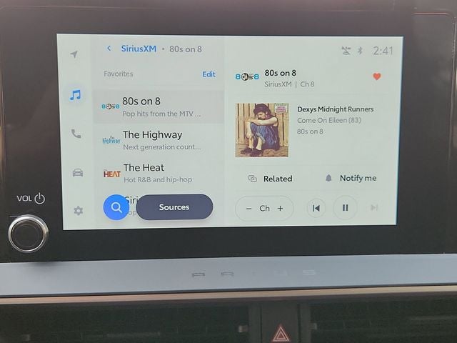 2025 Toyota Prius Plug-In Hybrid SE