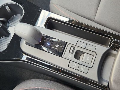 2025 Toyota Prius Plug-In Hybrid SE