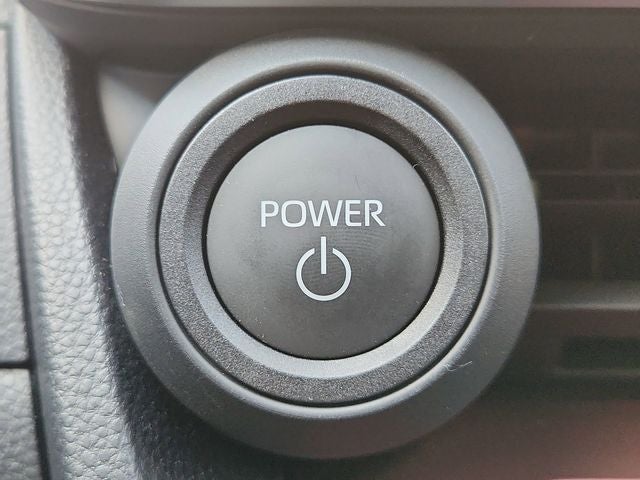 2025 Toyota Prius Plug-In Hybrid SE