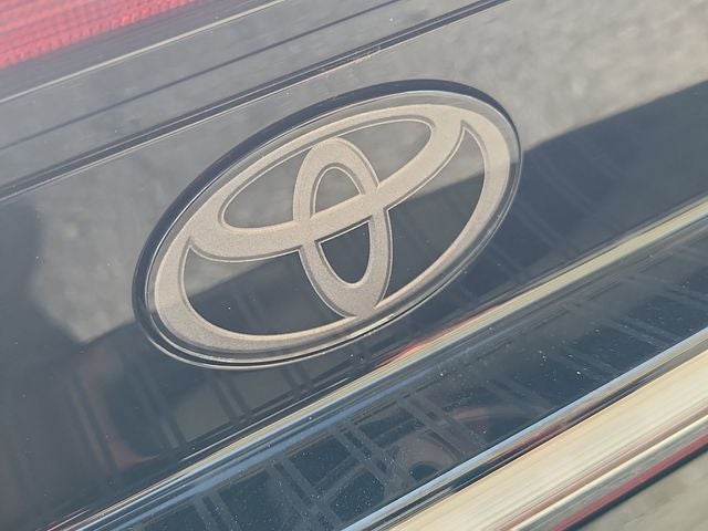 2025 Toyota Prius Plug-In Hybrid SE