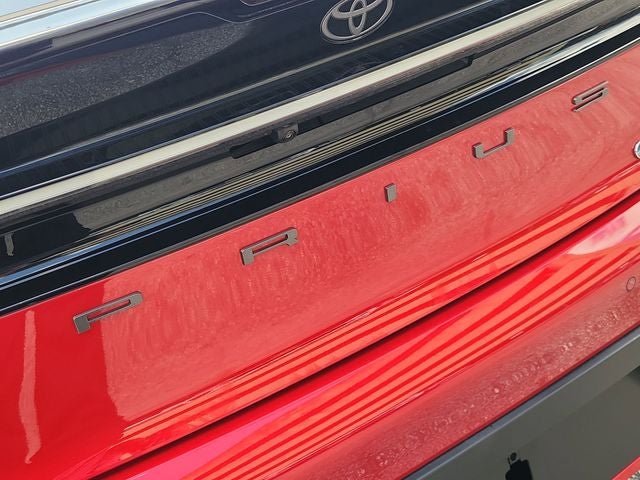 2025 Toyota Prius Plug-In Hybrid SE