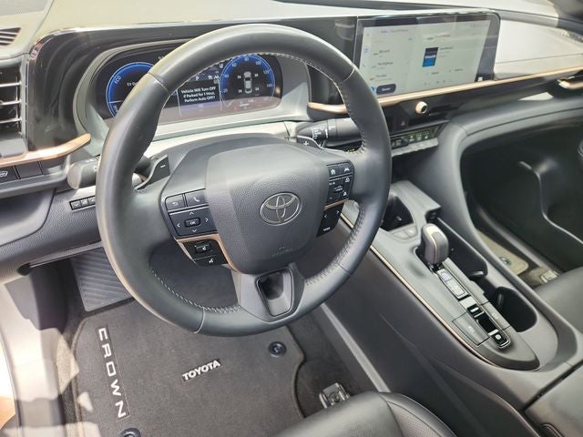 2023 Toyota Crown Platinum