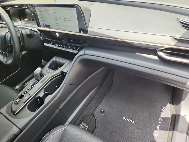 2023 Toyota Crown Platinum
