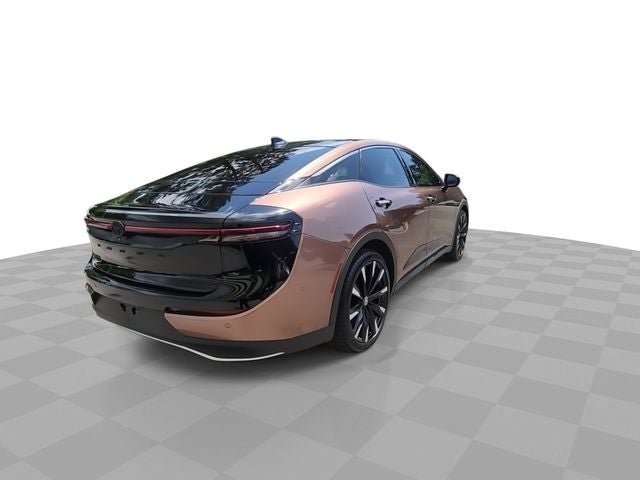 2023 Toyota Crown Platinum