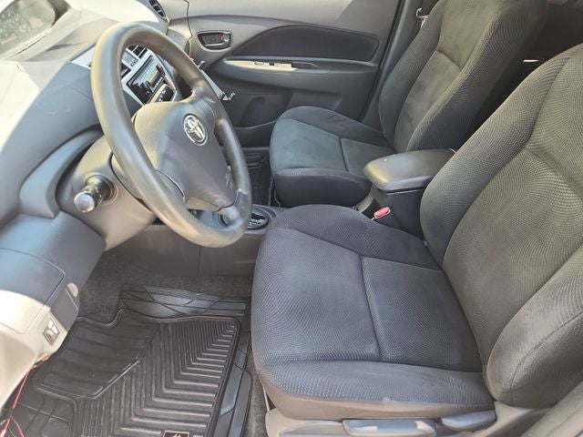 2012 Toyota Yaris Base