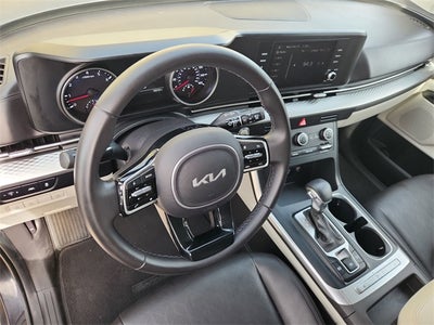 2023 Kia Carnival LX