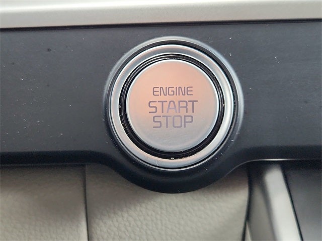 2023 Kia Carnival LX