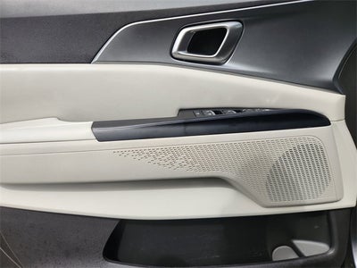 2023 Kia Carnival LX