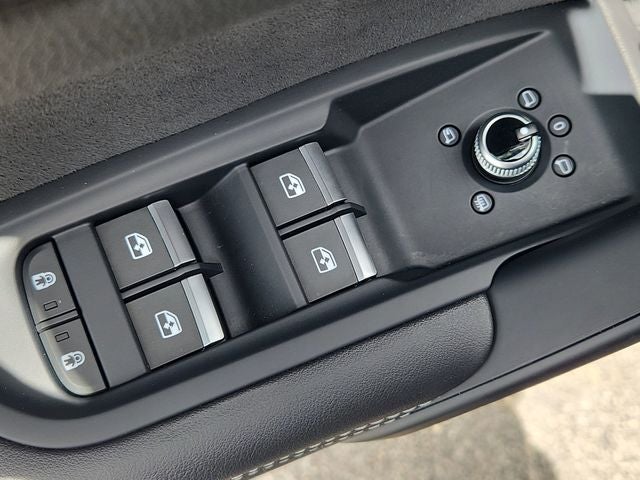 2022 Audi SQ5 Premium Plus quattro