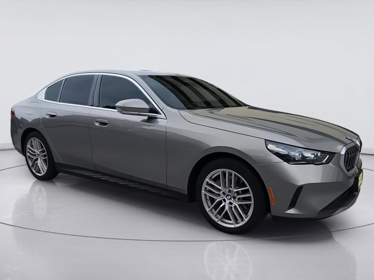 2024 BMW 5 Series 530i