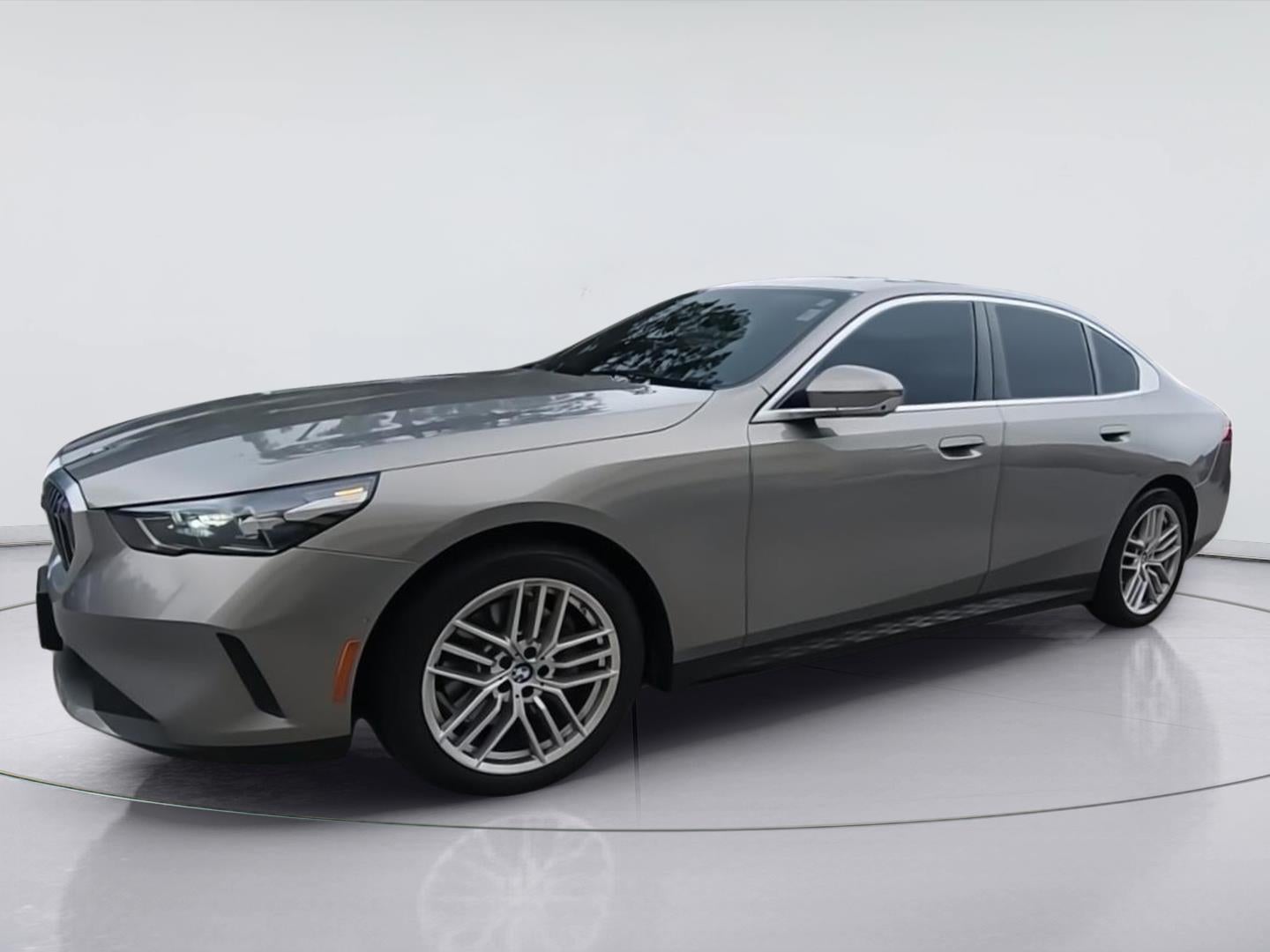 2024 BMW 5 Series 530i