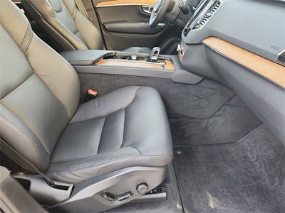 2023 Volvo XC90 Recharge Plug-In Hybrid T8 Plus 6 Passenger