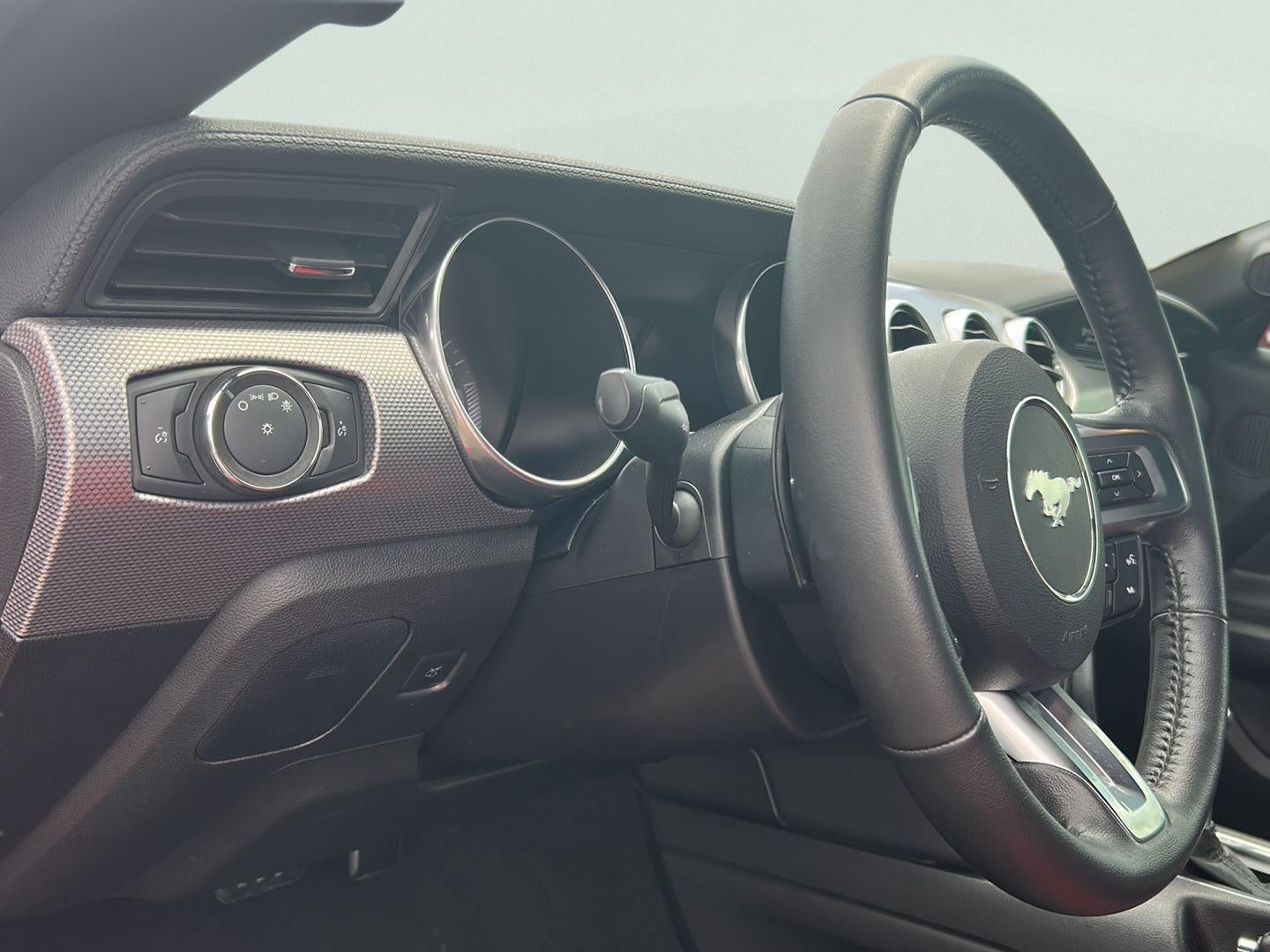 2020 Ford Mustang EcoBoost