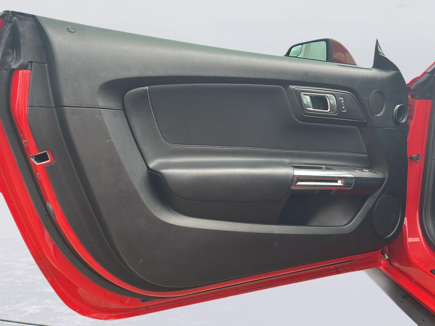 2020 Ford Mustang EcoBoost