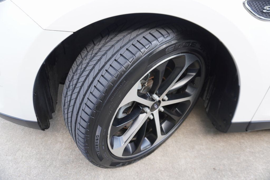 2016 Ford Taurus SHO