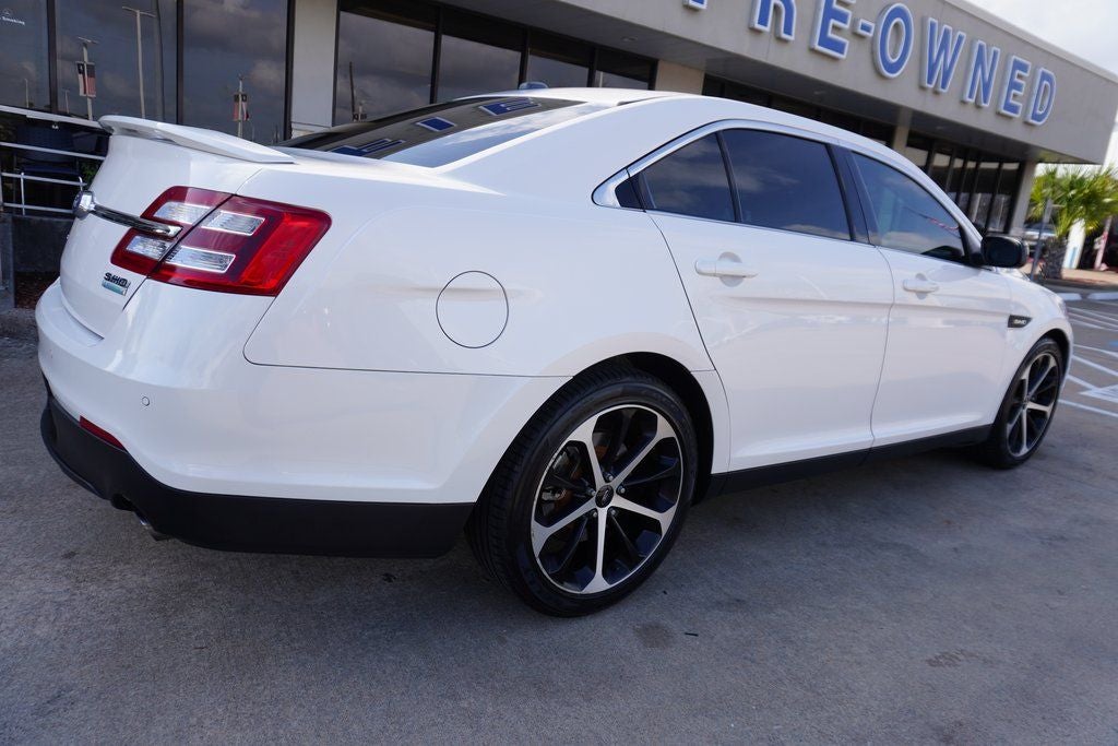 2016 Ford Taurus SHO