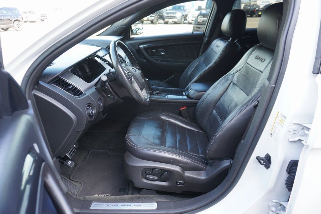 2016 Ford Taurus SHO