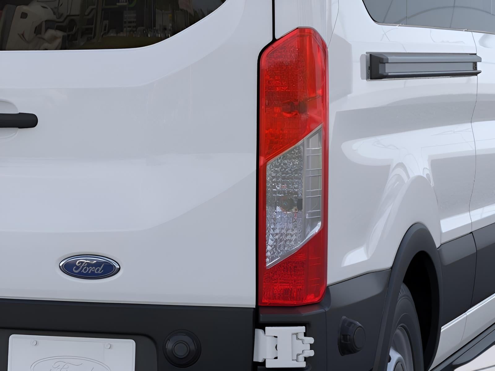 2025 Ford Transit-350 XL