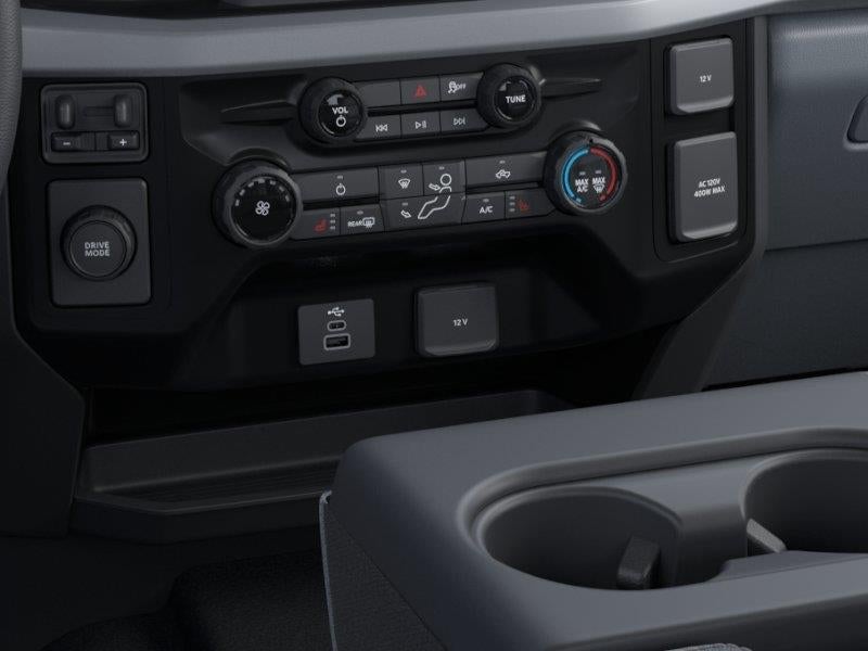 2025 Ford Super Duty F-450 DRW XLT