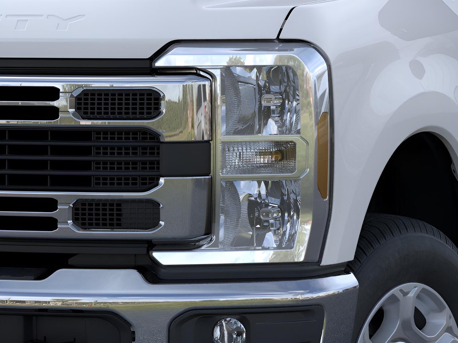2026 Ford Super Duty F-350 SRW XLT