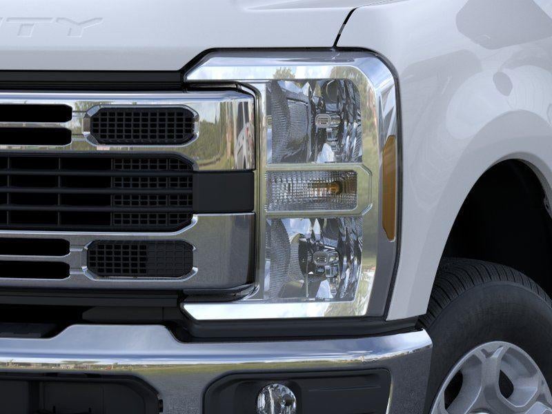 2026 Ford Super Duty F-350 SRW XLT