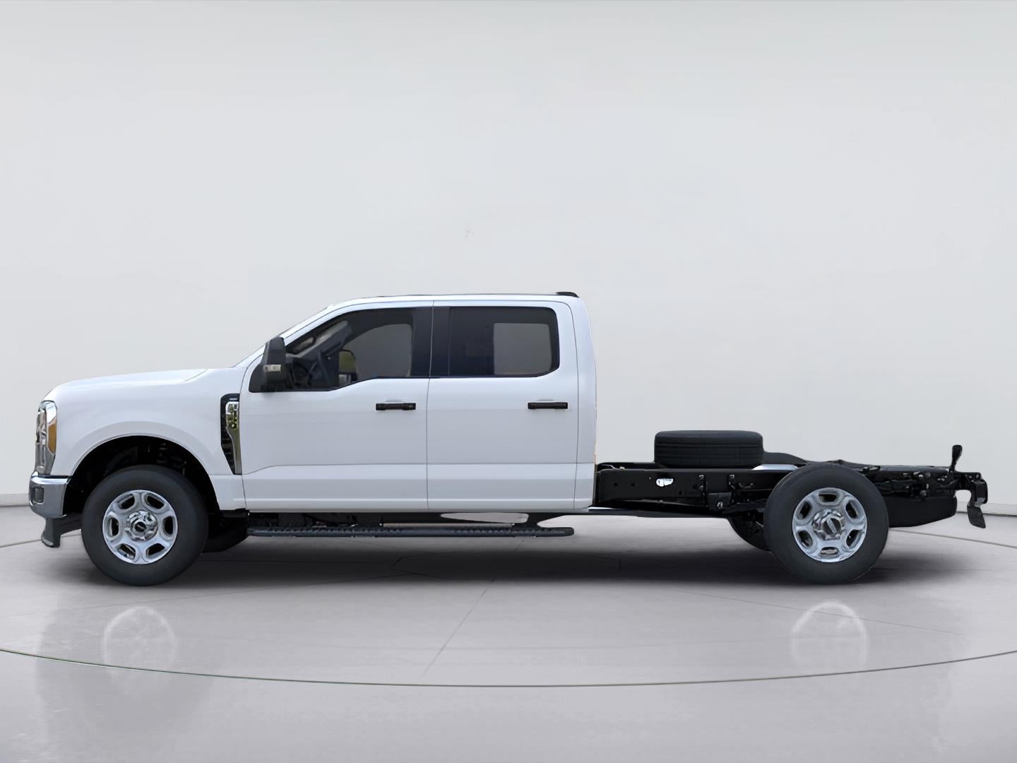2026 Ford Super Duty F-350 SRW XLT
