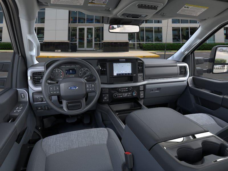 2026 Ford Super Duty F-350 SRW XLT