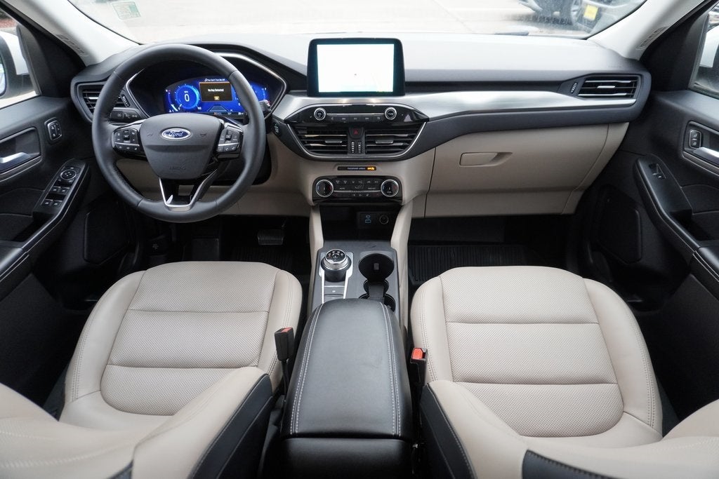 2022 Ford Escape Titanium